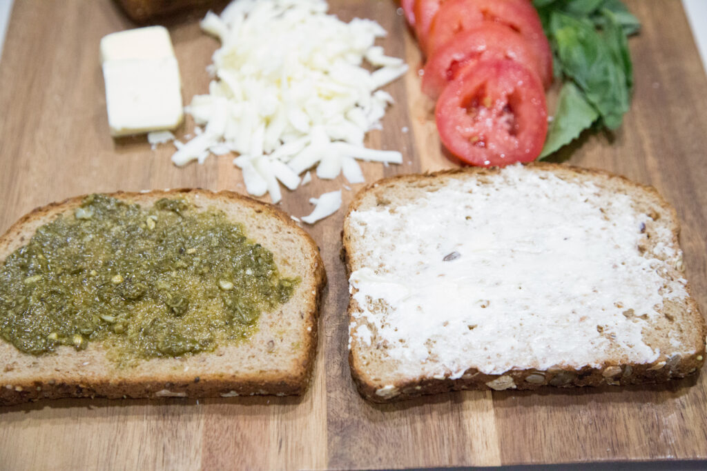 caprese grilled cheese sandwiches