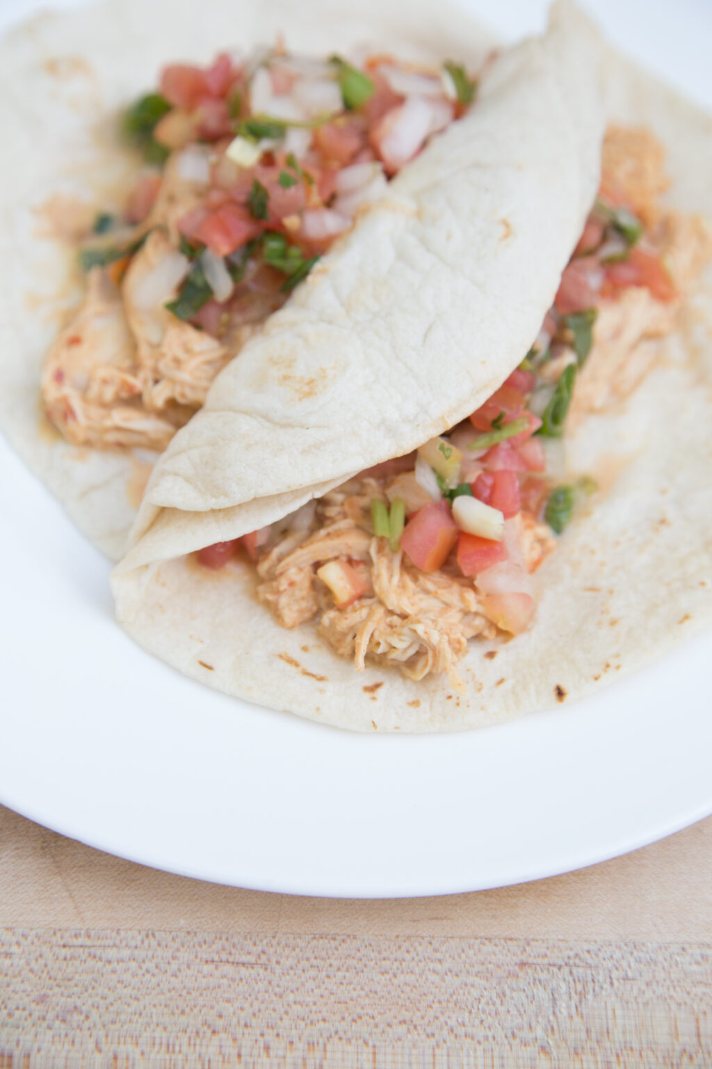 Slow Cooker Queso Chicken Tacos 5 Dinners