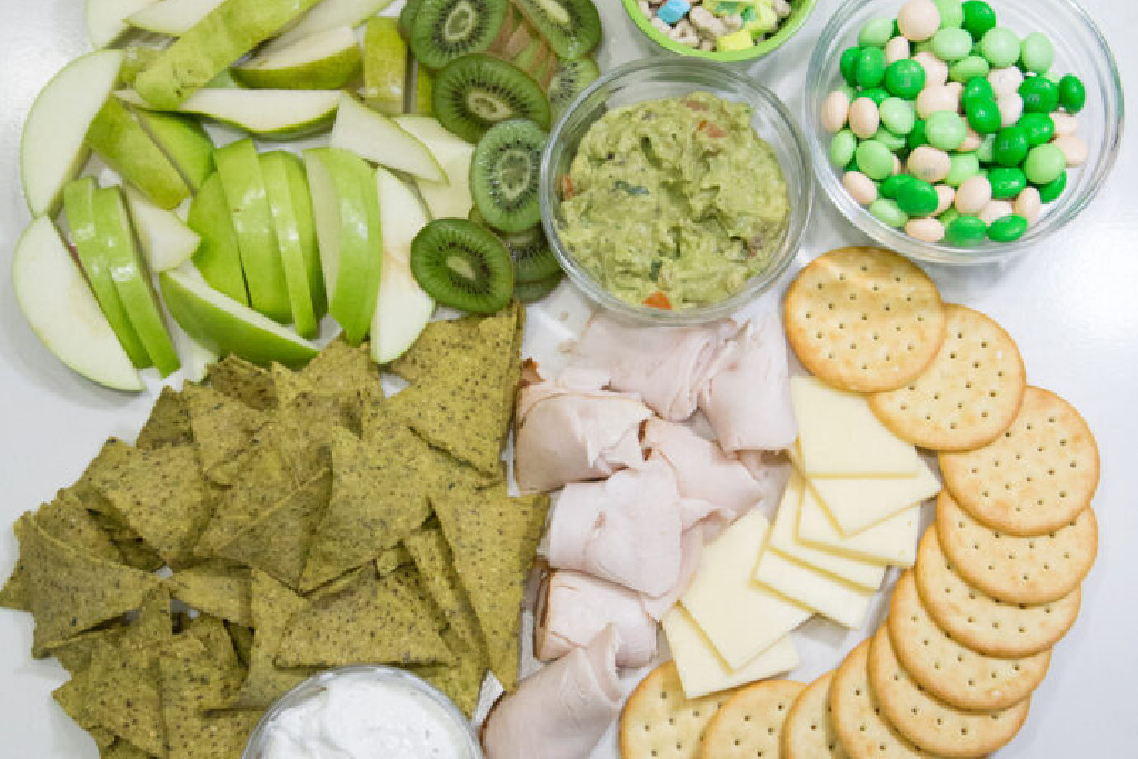 st patricks day charcuterie board